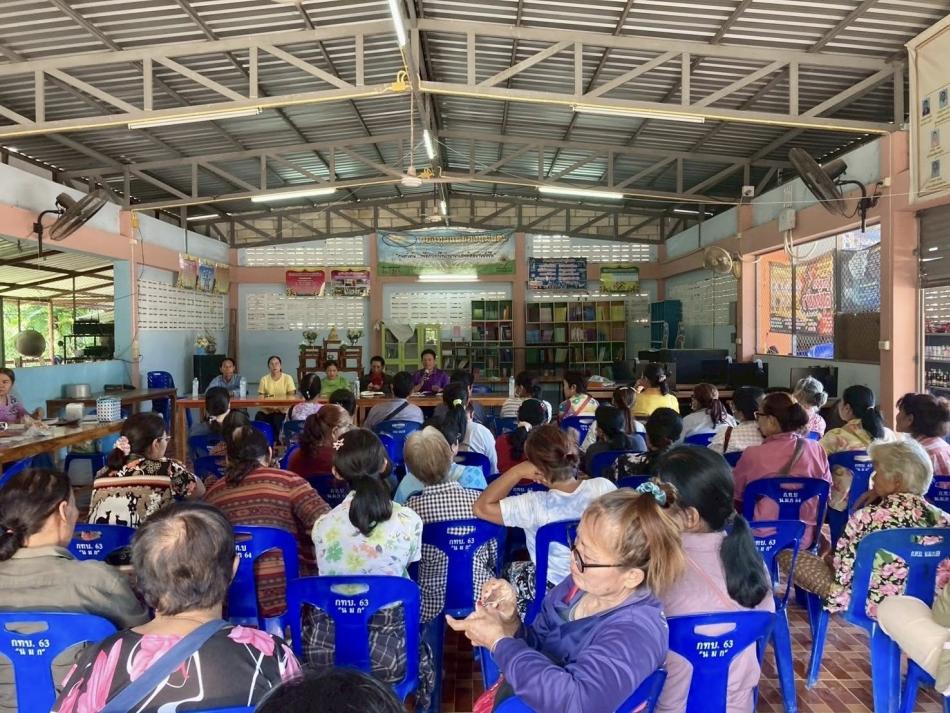 เข้าร่วมประชุมประจำเดือน หมู่ที่ 1 บ้านหนองไม้กองและร่วมขับเคลื่อนธนาคารขยะชุมชนบ้านหนองไม้กอง หมู่ที่ 1